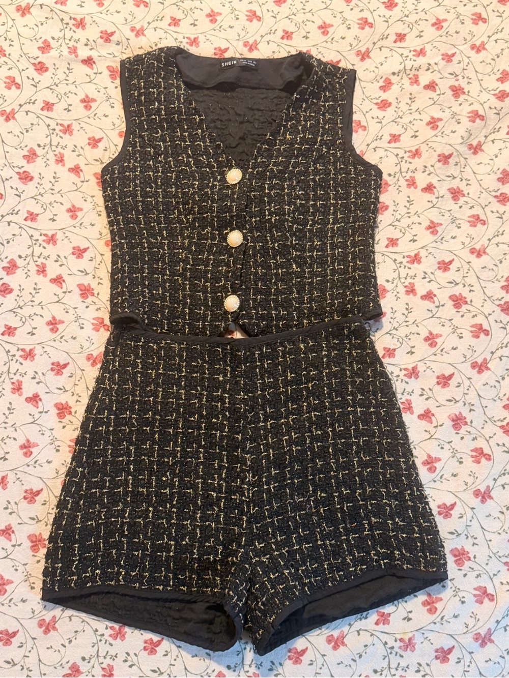 SHEIN Black and Gold Tweed Kids Matching Vest & Shorts Set